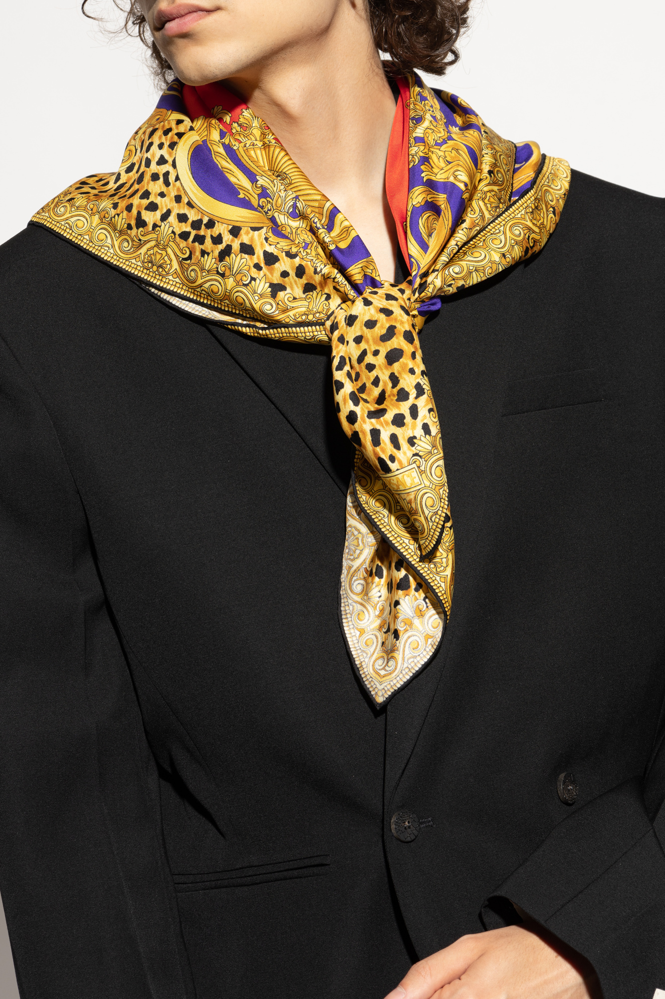 小物 VERSACE scarf silk100% Versace Renaissance Medusa Intricate 100% Silk Scarf 35